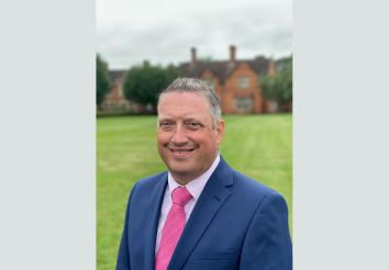 Stewart Ward 354 x 246